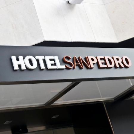 Hotel San Pedro Langreo Kültér fotó